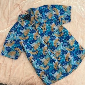 Tommy Hilfiger Boys M (12/14) Button Up